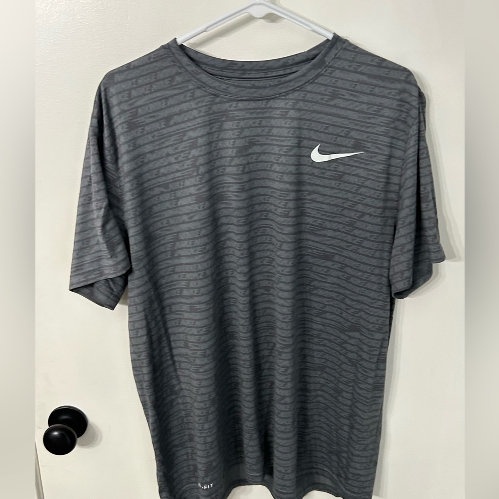 Nike Dri-Fit Shirt XL